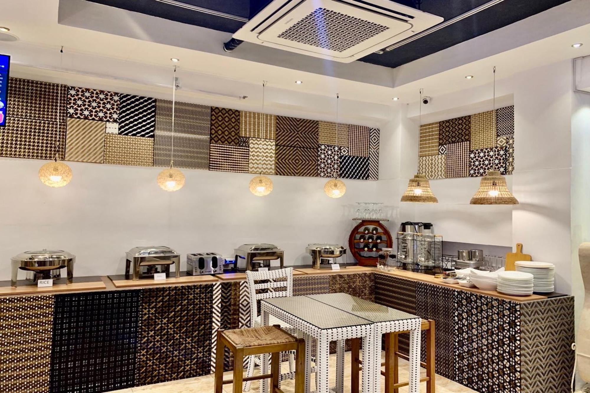 Attic Capsule Hotel Marigondon  Ngoại thất bức ảnh